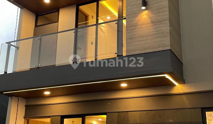 Quick Sale: 2-Story Move-In Ready House in a Cluster