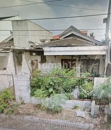 Old House Ready for Complete Renovation Rebuild in Taman Bona Indah