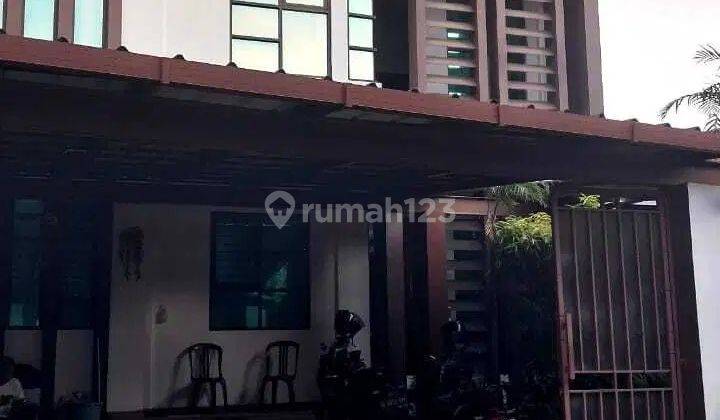 Rumah Bagus Bangunan Baru 3 Lantai Cipete Utara Dekat Mrt  1