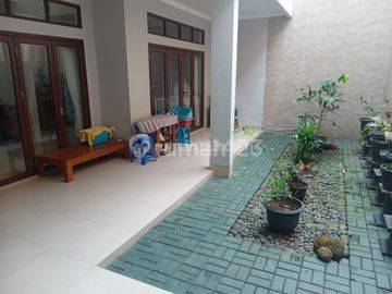 Rumah STRATEGIS dalam komplek BEST PRICE area vila PEJATEN MAS 2