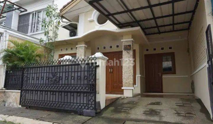 Rumah klasik modern siap huni di Jatibening estate SHM Bagus 1