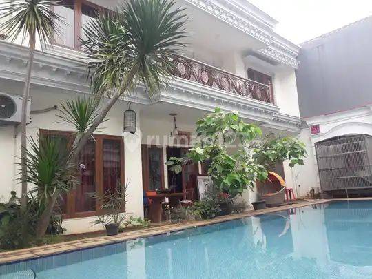 Rumah di Jl. Pejaten Barat II SHM Bagus SWPOOL Hadap Selatan 1