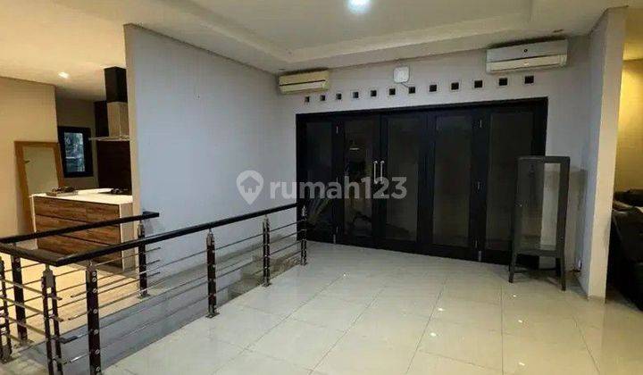 Rumah Kontrakan 3 Lantai Lebak Bulus 3 Semi Furnished Dekat Mrt  2