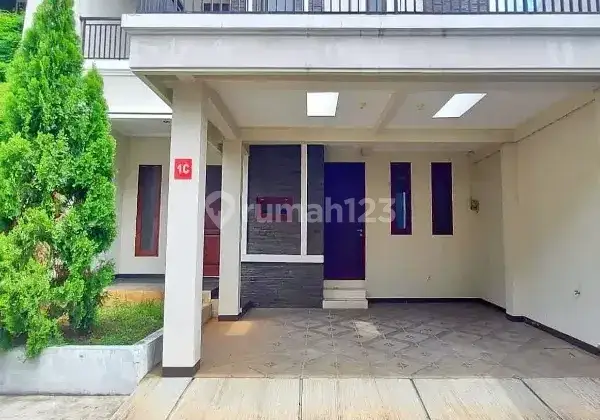 Rumah Baru Dalam Town House Dekat Tb Simatupang Dan Sta. Krl 1