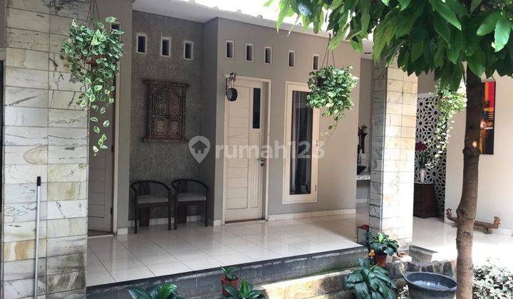 Rumah Di Jalan 
ratna Shm Bagus Hadap Utara 1