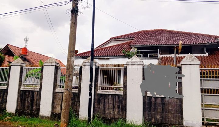 Rumah Lama Halaman Luas Jalan 2 Mobil Dekat Akses Tol Jorr Rumah Lama Halaman Luas Jalan 2 Mobil Dekat Akses Tol Jorr