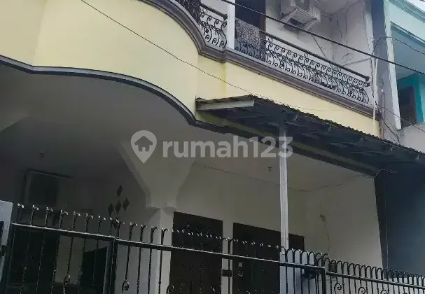 Modern Minimalist SHM House in Tomang Grogol Petamburan Near Toll Road 2