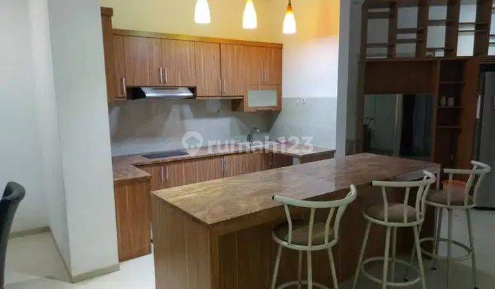 Rumah Dalam Town House 3 Lantai Shm Bagus Dekat One Bel Park 2