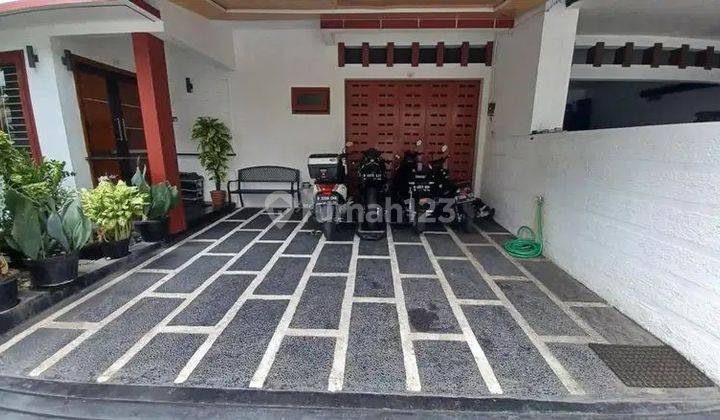 Rumah Town House Di  Mampang Prapatan Strategis Hadap Barat  2