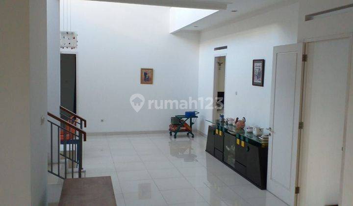 Rumah Bona Residence 3 Lantai Shm Baru Hadap Selatan Deket Mrt  2