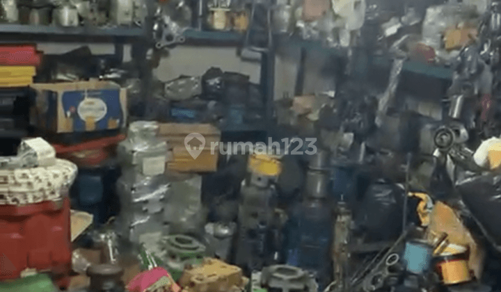 Kios Sebelah Pasar Asamreges 2