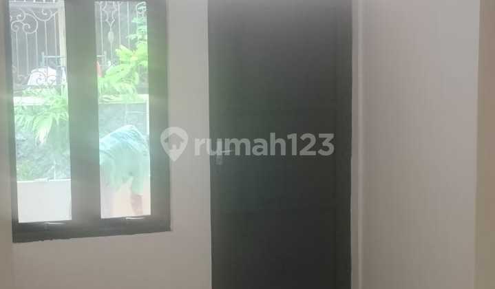 Ready-to-Occupy House in Bronggalan Sawah