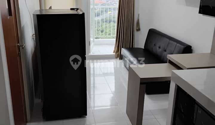 Puncak CBD Apartment A 2 BR Furnished Wiyung 2