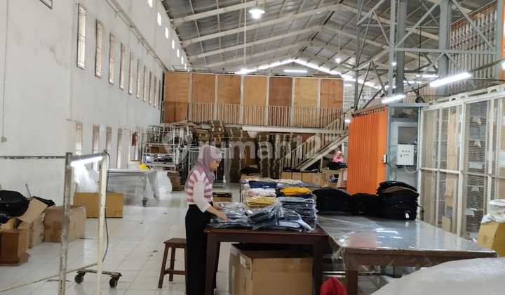 Warehouse In Raya Kepatihan