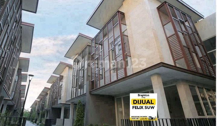 3-Story House in Notredame, Bukit Mas Wiyung Tourist Area 1