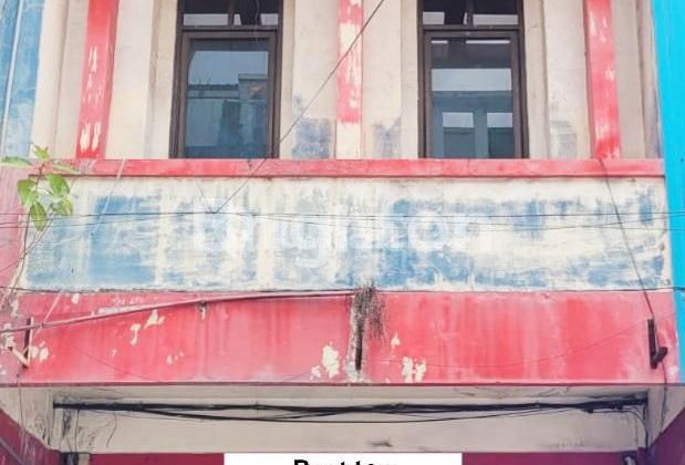 3-STOREY SHOPHOUSE IN BUNG TOMO NGAGEL, CENTRAL SURABAYA 3-STOREY SHOPHOUSE IN BUNG TOMO NGAGEL, CENTRAL SURABAYA