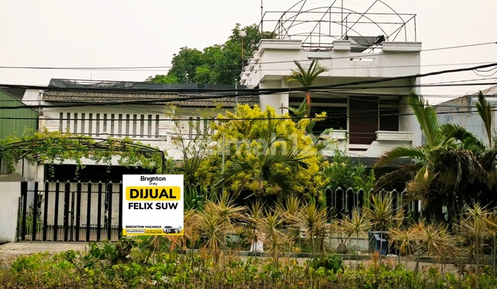 Rumah 2.5 Lantai Di Tenggilis Mejoyo