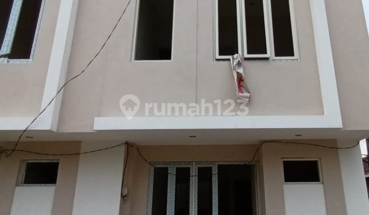 New 2-Story House in Laban Kulon Lakarsantri 2