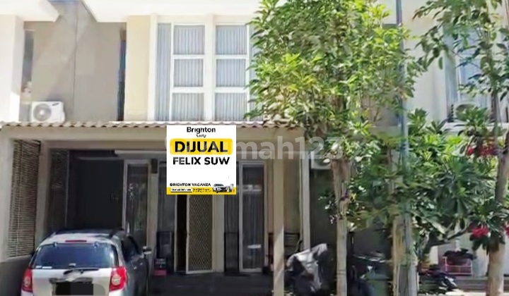 Rumah2 Lantai Greenlake Citraland Lakarsantri