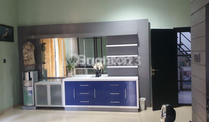 2-STORY HOUSE WITH HOOK IN MANYAR TIRTOYOSO UTARA 2