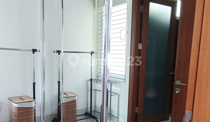 Rumah Dengan Furnished Bagus Pondok Indah Lok Strategis