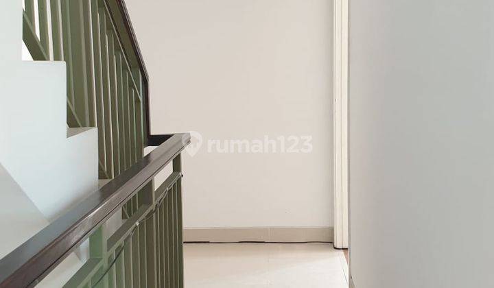 RUMAH RAPIH DAN SIAP HUNI LOKASI STRATEGIS CLUSTER OMAH GADING SERPONG 2