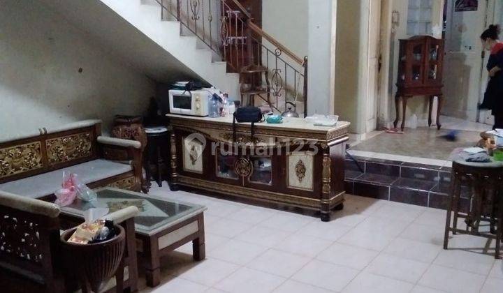 Dijual Rumah Kokoh klasik Harga Negosiawi di Jl Besar, Bukit Cirendeu 2