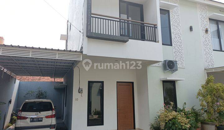 Disewakan Rumah Townhouse Cirendeu 1