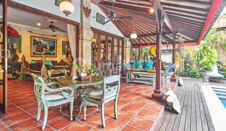 Spacious Tropical Villa Prime Location In The Heart Of Seminyak 2