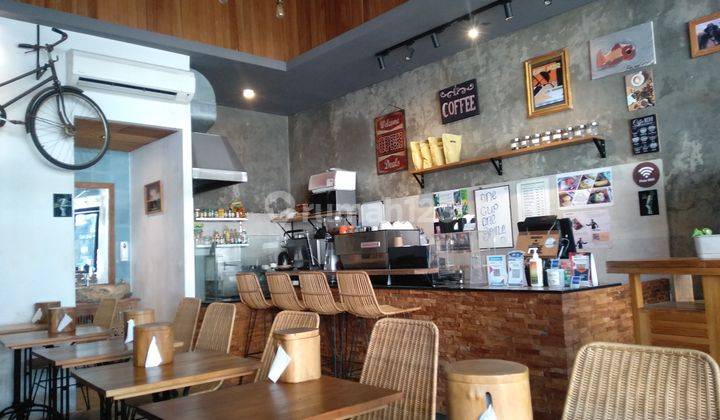 Great Business Cafe in prime location Batu Bolong Canggu 1
