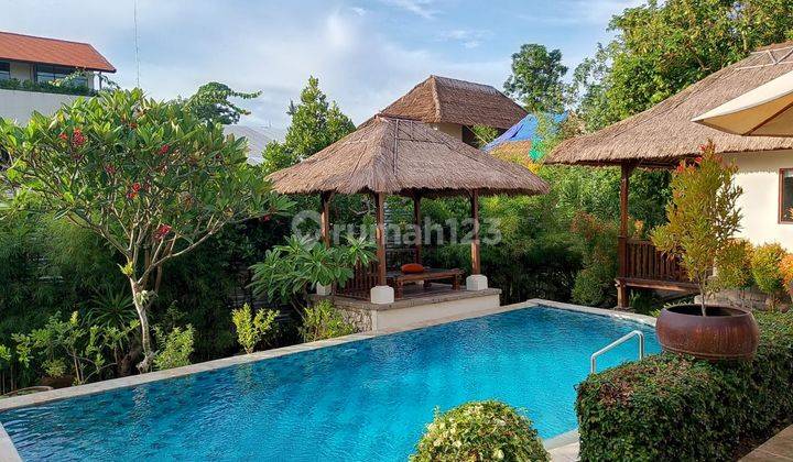 3 Bedrooms Private Villa Near Echo Beach Canggu 2