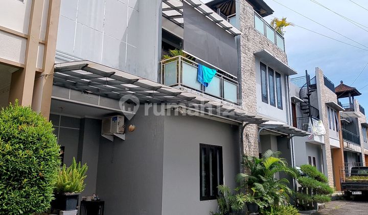 Rumah Dua Lantai View Laut Komplek Perumahan One Gate Kori Nuansa Jimbaran Rumah Dua Lantai View Laut Komplek Perumahan One Gate Kori Nuansa Jimbaran