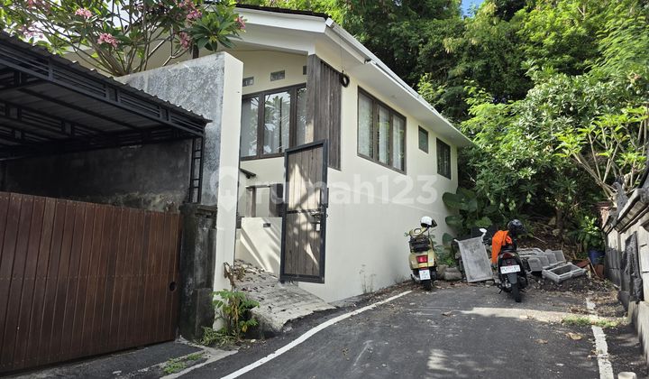 Well-Maintained House Ready to Live In Fully Furnished In Ungasan