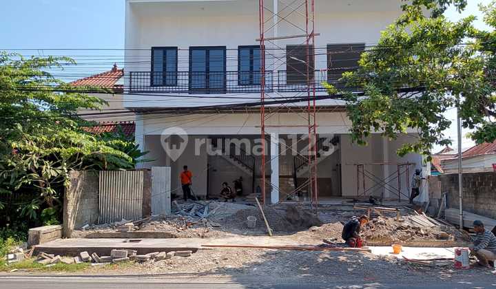 For Rent: 2 Units of New 2-Story Shophouses on Main Road Tukad Badung, Renon 1