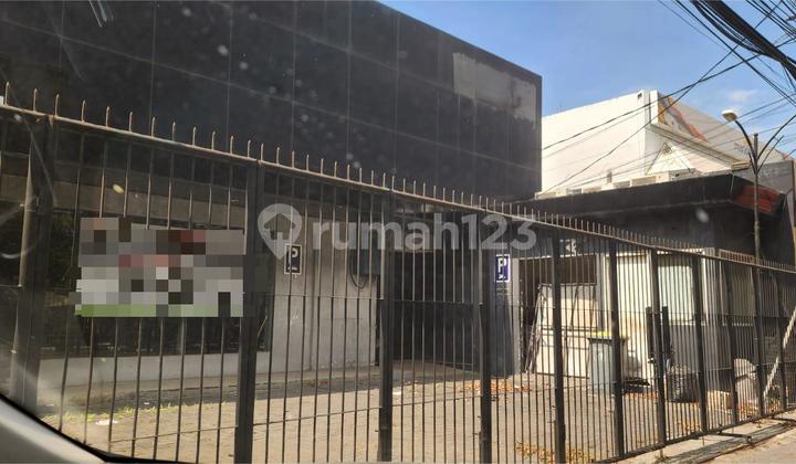 Single-Story Commercial Shop-House on Kartini Main Road, Gresik Single-Story Commercial Shop-House on Kartini Main Road, Gresik