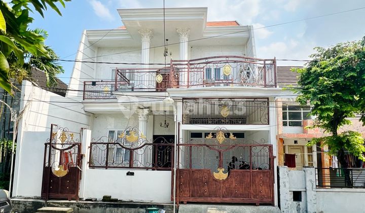 2-Story Luxury House in Green Hills Housing, Kebomas, Gresik