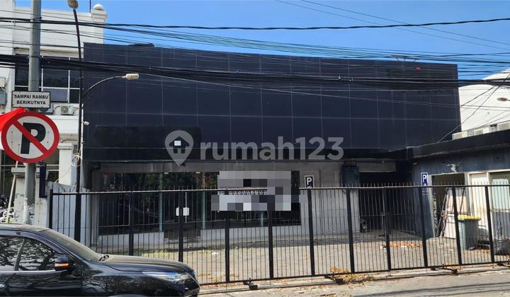 Bonus Land with Building on Jl. Kartini, Kebomas, Gresik