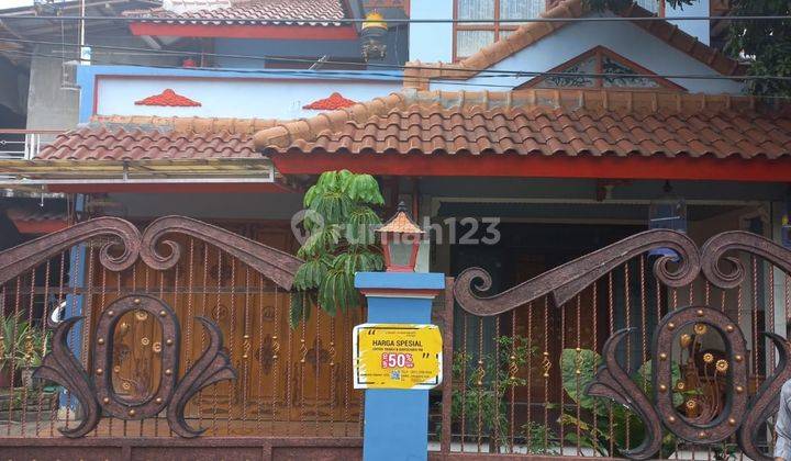 Rumah di Kepuhkiriman Waru Sidoarjo 1