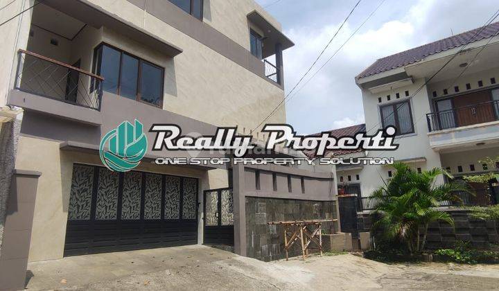 Dijual Rumah Dengan 3 Lantai ada Kolam Taman Di Jatimakmur Pondok Gede Bekasi  2