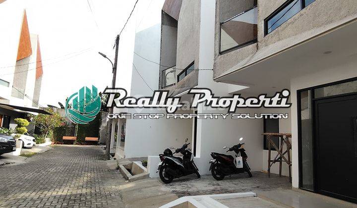 Disewakan Rumah Cluster Model Japannies 3 Lantai di Jatibening Baru Pondok Gede Bekasi 2