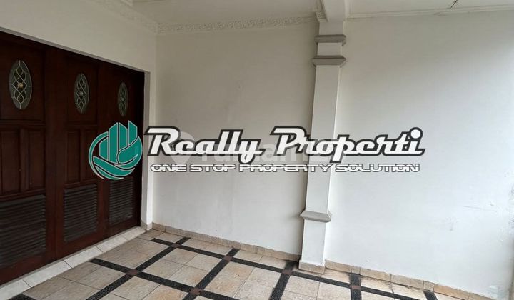 For Rent House Inside Housing Complex, Furnished, 2 Floors, Jatimakmur, Pondok Gede 2