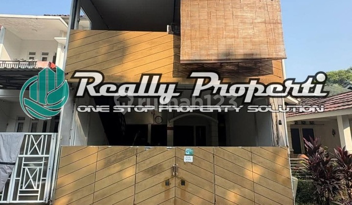 Dijual Rumah 2 Lantai di Komplek Tpc Jakamulya, Bekasi Selatan Dijual Rumah 2 Lantai di Komplek Tpc Jakamulya, Bekasi Selatan