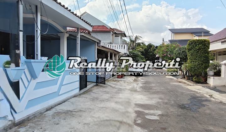 Disewakan Rumah 1½ Lantai Dalam Komplek di Jalan Ratna Jatibening Pondok Gede Bekasi 2