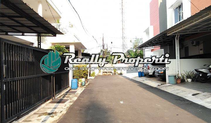 Disewakan Rumah Cluster 2 Lantai, Bebas Banjir, Ada AC di Jatibening Baru Pondok Gede Bekasi 2