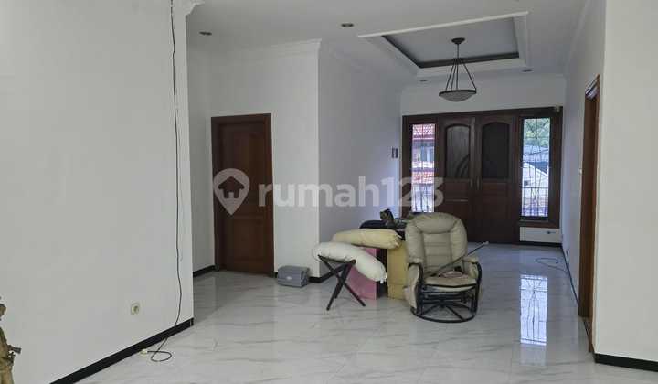 Rumah Bagus Siap Huni di Taman Duren Sawit 2