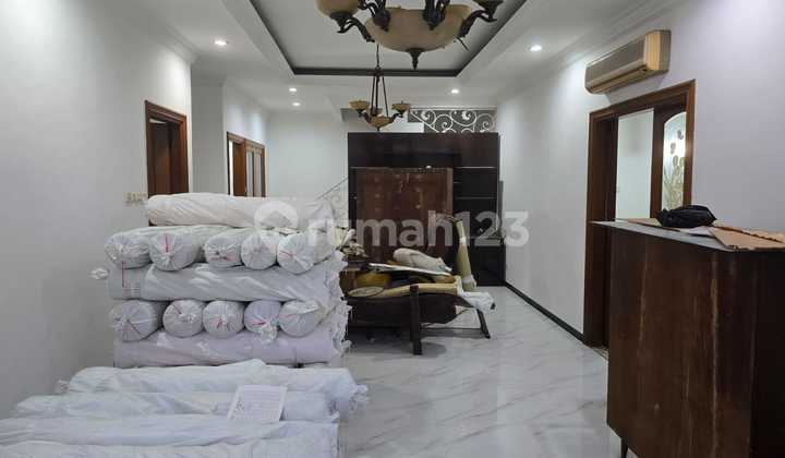 Rumah Bagus Siap Huni di Taman Duren Sawit