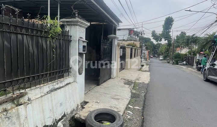 For Sale Old House Land Calculation in Cipete Near Antasari Flyover.