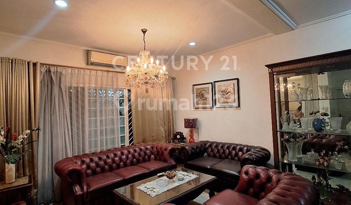 Furnished Ready-to-Occupy House in Pondok Indah Furnished Ready-to-Occupy House in Pondok Indah