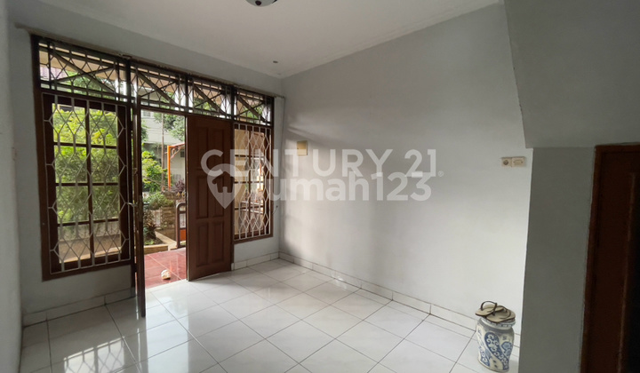 Rumah 2 Lantai Siap Huni di Bukit Cinere Indah 2