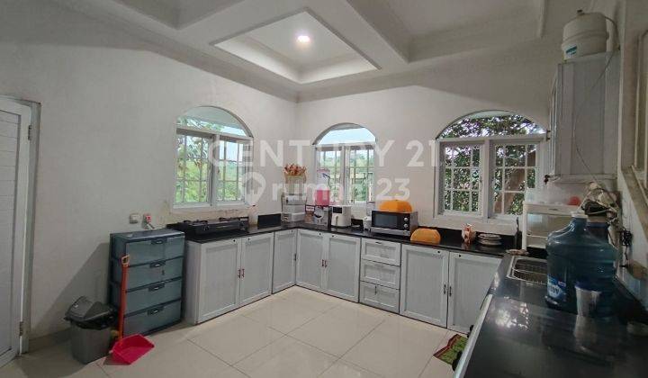 Rumah Villa Dgn Taman Yang Luas Di Pondok Benda, Tangsel 2